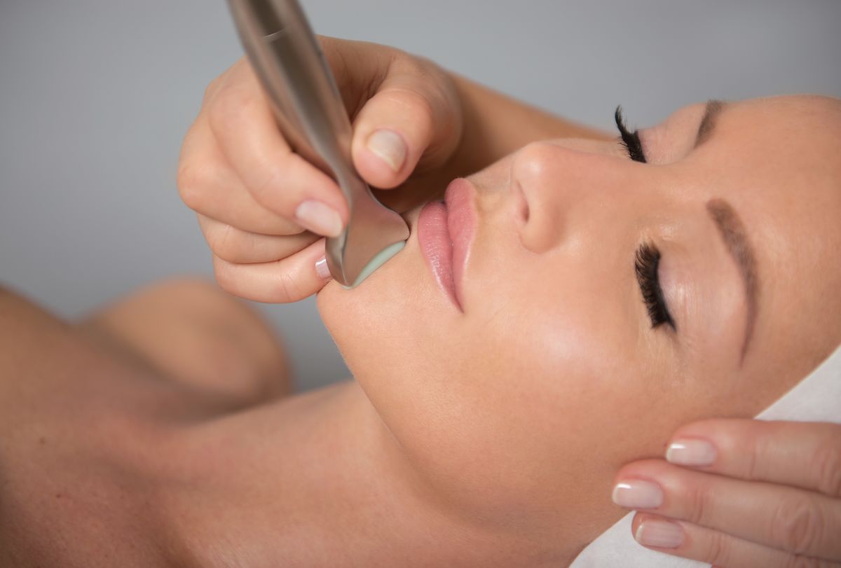 TRATAMENT EXPRESS DE MICRODERMOABRAZIUNE DERMIA ABBATE SALON